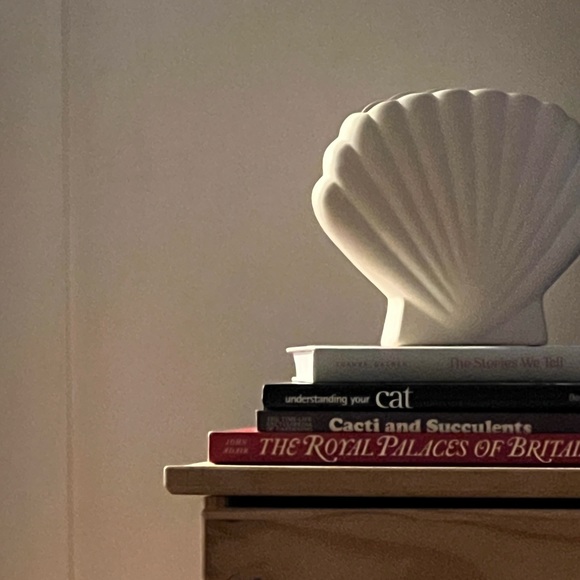 Meet your Posher, Domonique - Picture 1 of 1